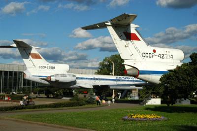 Tu-154 and YaK-42 at VDNKh