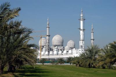 v3/93/329493/3/48829580.abudhabi035.jpg