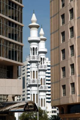 v3/93/329493/3/48829655.abudhabi065.jpg