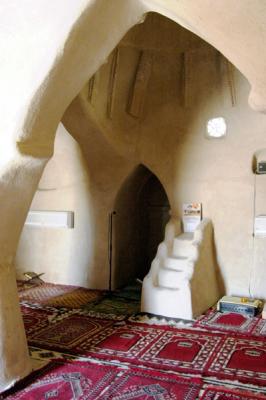 v3/93/329493/3/48929117.alaqahfeb04170.jpg