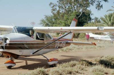 Thats me taxiing -FIS for the scenic flight over the farm