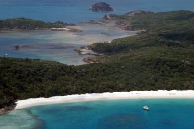 v3/93/329493/3/51154452.Whitsundays200.jpg