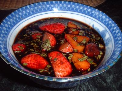 strawberries in balsamic vinegar reduction