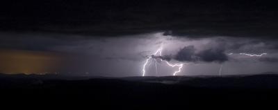 Foothill lightning 26Sept05 crop