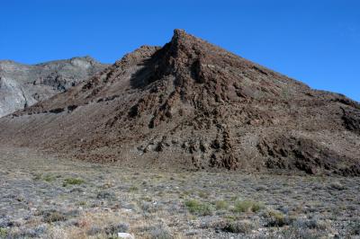 Pointing mountain