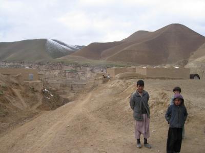 Abkamari village