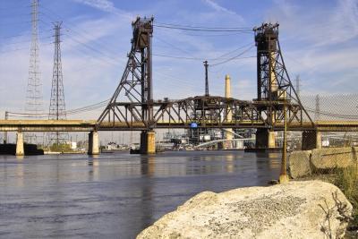 hackensack river lift bridge