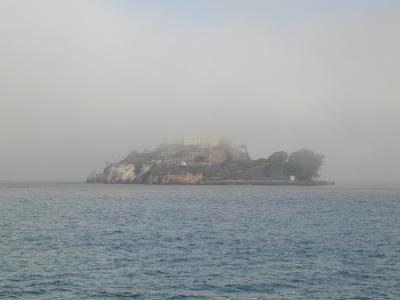 Alcatraz Shrouded in Fog (10/7/05)