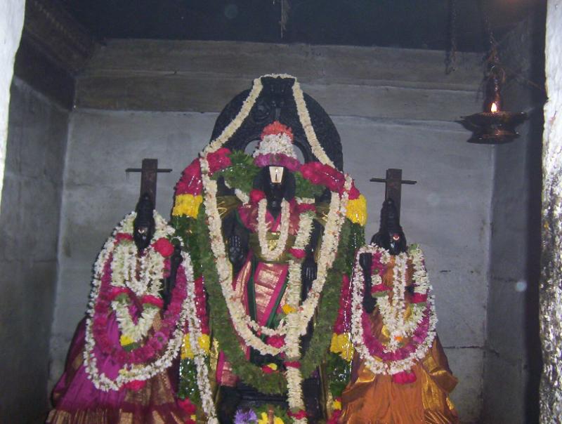 Chenna Keshava  flanked by Sri and Bhu Devi