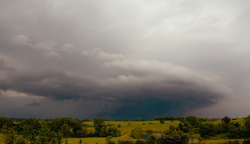 Tornadic Supercell Northwest of Albany, Missouri