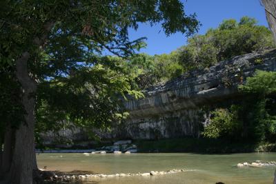 Hill Country Cliffs
