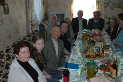 Reunion Dinner 1 -- Šeimos susitikimo vaišės 1