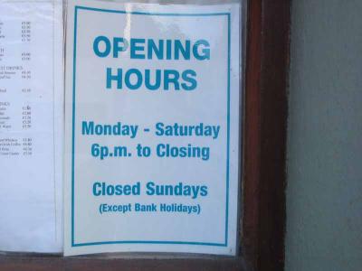 Opening hours of a pub in Ballyvaughan