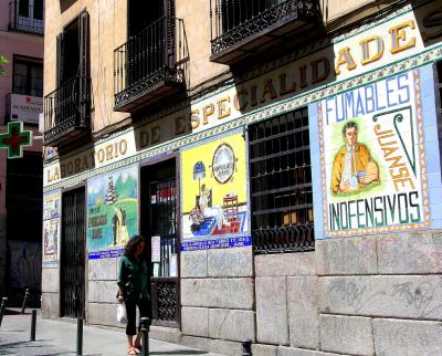 Antigua farmacia la en Calle San Andrs