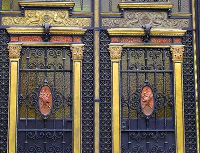 Puerta Principal del Museo del Ejrcito