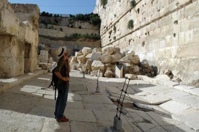 Viewing the wall