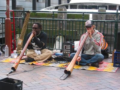 Playing to the Crowd at Circular Quay