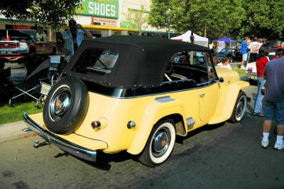 Willys Jeepster