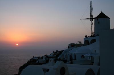 sunset at Oia
