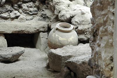 excavations at Akrotiri