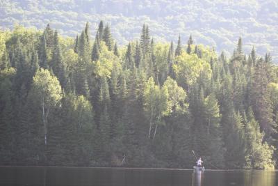 Le lac / Fête à Dan au camping de Mont Tremblant 2005
