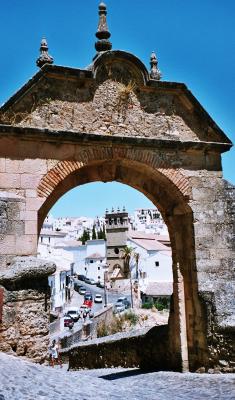 Arco de Felipe V and the old bridge