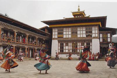 Important Nyingmapa(akin to Theravada-original) Sect site ( much of Bhutan is Drukpa, Kagyu Sect, esp in the West, like Thimphu)

UNWHS The monastery continued to be looked after by the descendants of Pema Lingpa, and from 1960s onwards some of the monks from Lhalung in Tibet, who followed the Peling tradition, established their learning center at Tamzhing. Even to this day, Tamzhing monastery continues to be the main seat of Pema Lingpa and the monks residing in this monastery continue to perform religious services for the well being of the local communities and the country.

Tamzhing is the original home of unique sacred dances that are celebrated during traditional Tshechu (festivals) throughout Bhutan. Religious dances are the living tradition by which Pema Lingpa sought to teach Buddhism in Bhutan. Furthermore, these dances continue to remain as his legacy among the monks and local communities residing at Tamzhing monastery.