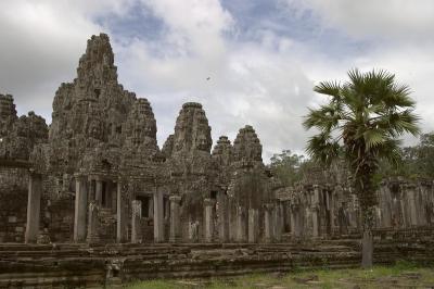 9390_cambodia-angkor tom bayon2.jpg