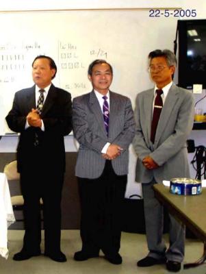 (từ tri qua)tn Hội Trưởng (Onh)-Ph Nội (Nhn)-Ph Ngoại (Đại)-NK 2005-08.jpg