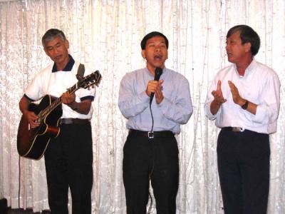 Tam Ca SDB-VN (Cha Số-Cha Hoàng-Cha Long).jpg