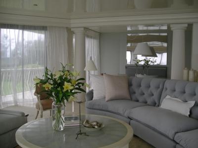 v3/98/430698/3/50842332.20051011_PalmBeach_Miami105.jpg