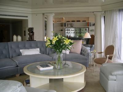 v3/98/430698/3/50842334.20051011_PalmBeach_Miami122.jpg