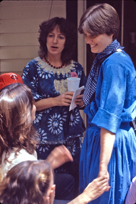 v3/98/592398/1/48574759.pc1985_002b.jpg