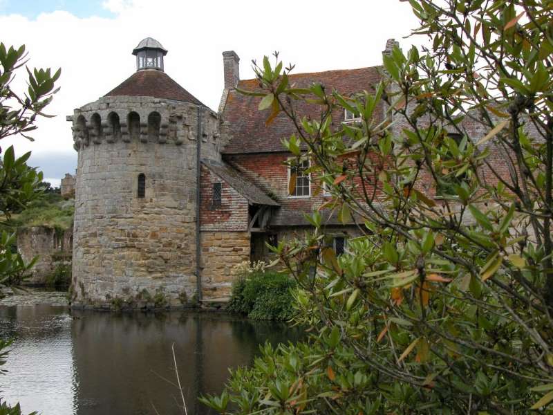 Scotney Castle 02