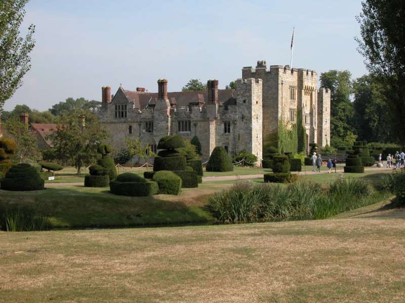 Hever Castle 01