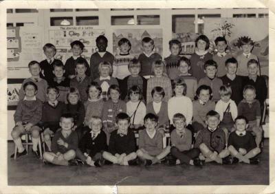 Class 12 Halfway Primary School December 1968