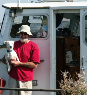Boat occupants saying hello