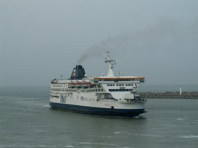 Coming from France across Channel