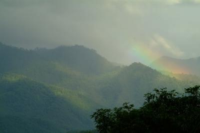 Mae Hong Son Mountains with Rainbow DSCF0502.JPG