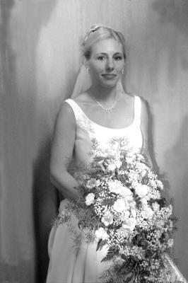 v3/99/437099/3/48021144.Brideportraitbw.jpg