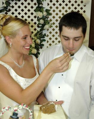 v3/99/437099/3/48056922.Cakecutting6.jpg
