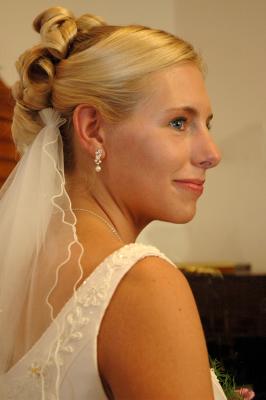 v3/99/437099/3/48187955.Brideportrait8.jpg