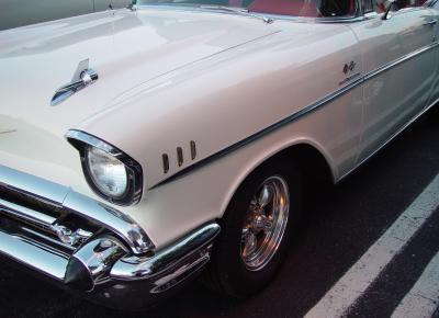 v3/99/437099/3/49351483.PinkChevy.jpg