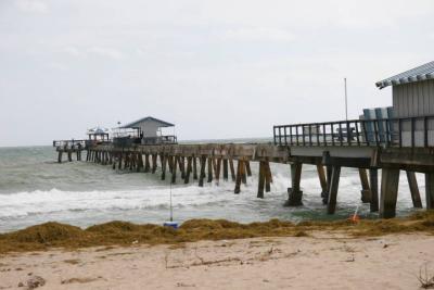 Wilma Visits Galt Ocean Drive Area