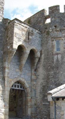 cahirportcullis.jpg