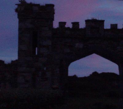 clifdencastlesunset.jpg